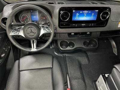 2026 Mercedes-Benz Sprinter 2500 High Roof I4 Diesel 170 RWD