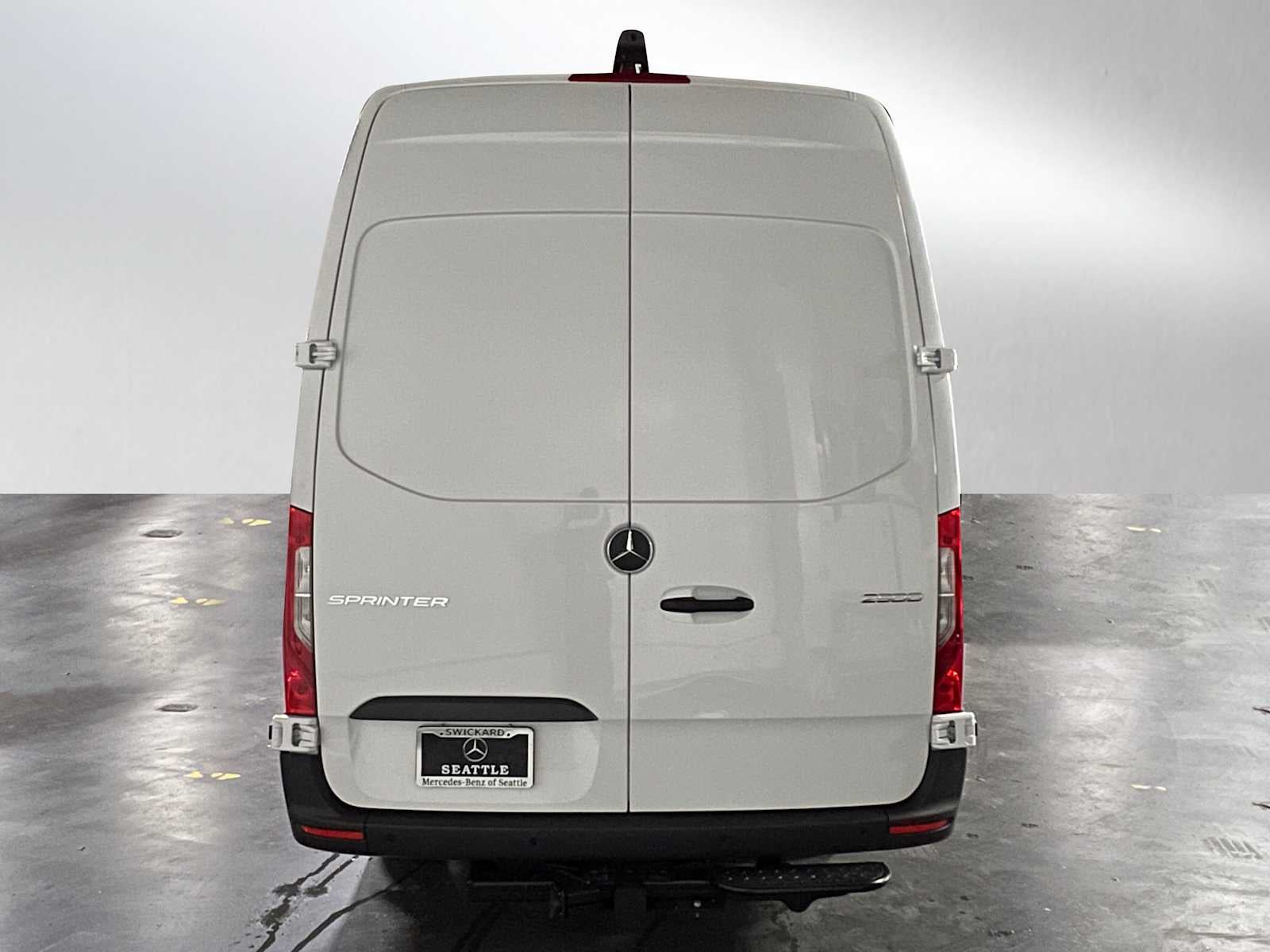 2026 Mercedes-Benz Sprinter 2500 High Roof I4 Diesel 170 RWD