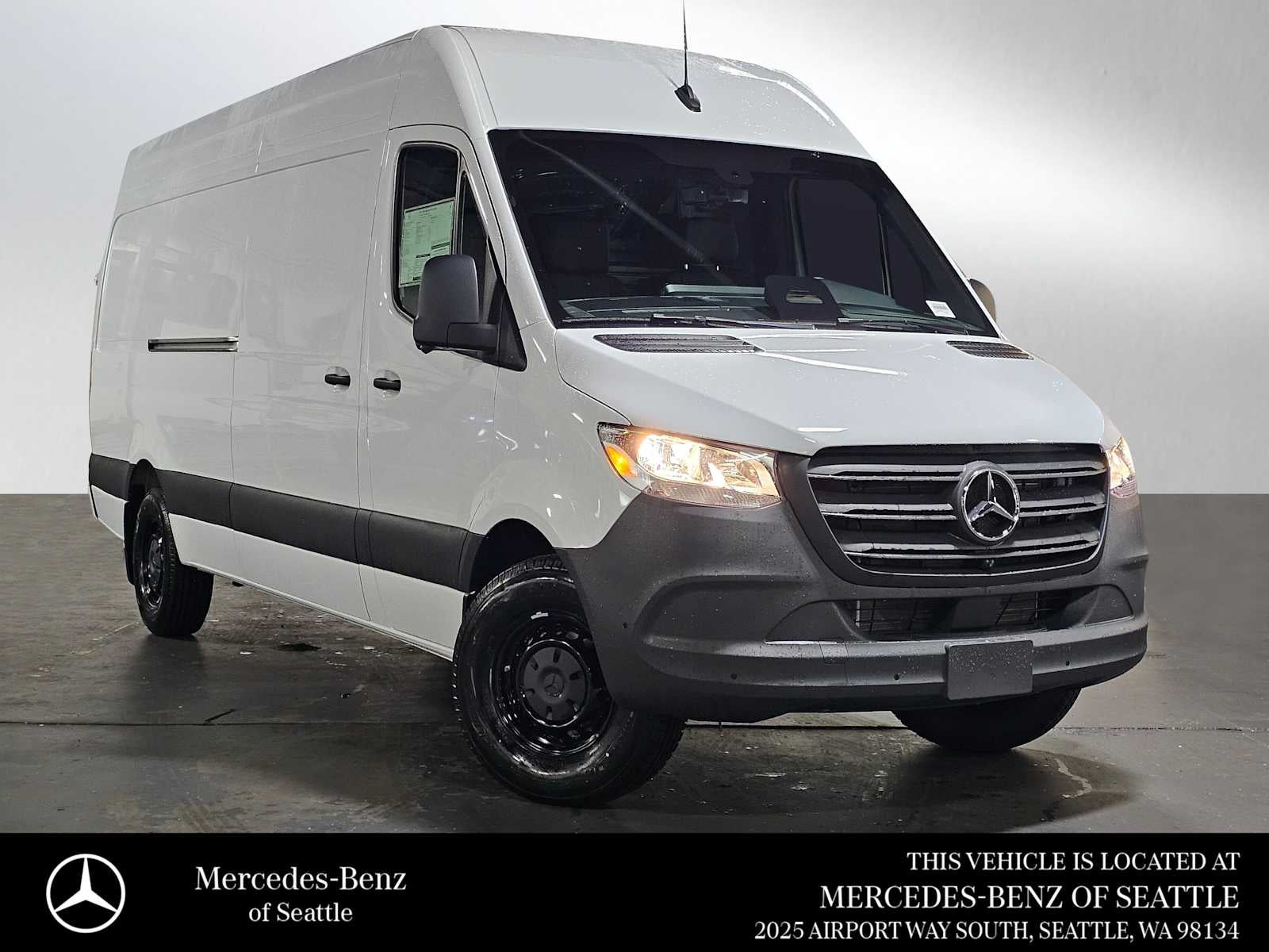 2026 Mercedes-Benz Sprinter 2500 High Roof I4 Diesel 170 RWD