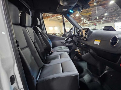 2026 Mercedes-Benz Sprinter 2500 High Roof I4 Diesel 170 RWD