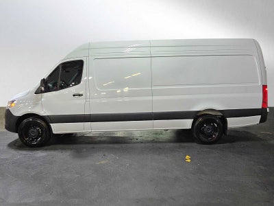 2026 Mercedes-Benz Sprinter 2500 High Roof I4 Diesel 170 RWD