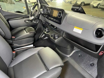 2026 Mercedes-Benz Sprinter 2500 High Roof I4 Diesel 170 RWD