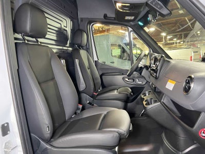 2026 Mercedes-Benz Sprinter 2500 High Roof I4 Diesel 170 RWD
