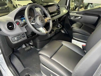 2026 Mercedes-Benz Sprinter 2500 High Roof I4 Diesel 170 RWD