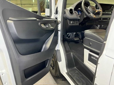 2026 Mercedes-Benz Sprinter Cargo 2500 High Roof I4 Diesel 170 RWD
