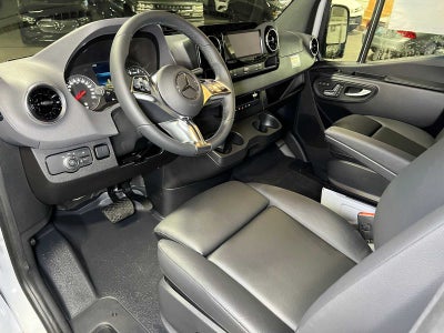 2026 Mercedes-Benz Sprinter Cargo 2500 High Roof I4 Diesel 170 RWD
