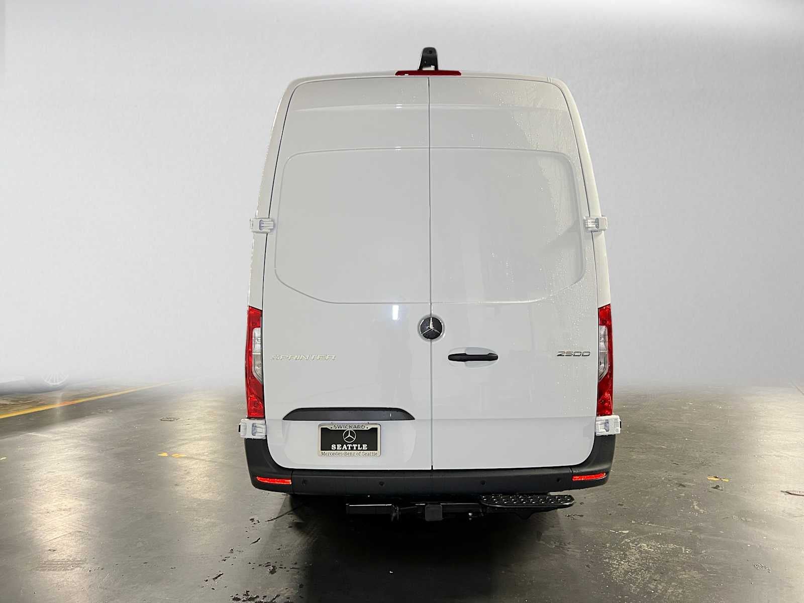 2026 Mercedes-Benz Sprinter Cargo 2500 High Roof I4 Diesel 170 RWD