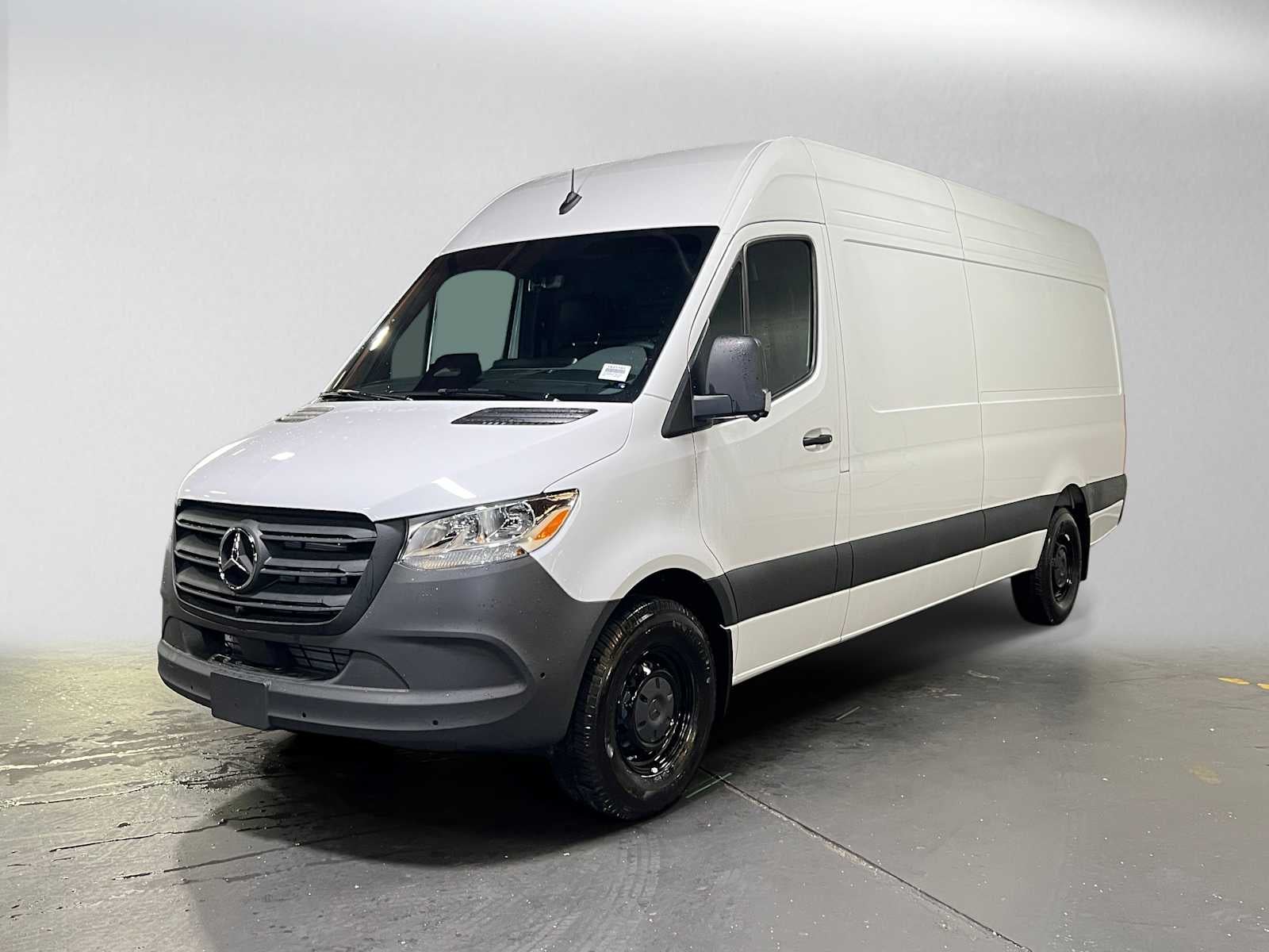2026 Mercedes-Benz Sprinter Cargo 2500 High Roof I4 Diesel 170 RWD
