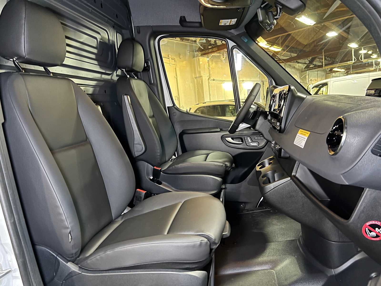 2026 Mercedes-Benz Sprinter 2500 High Roof I4 Diesel 170 RWD