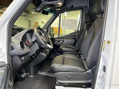 2026 Mercedes-Benz Sprinter 2500 High Roof I4 Diesel 170 RWD