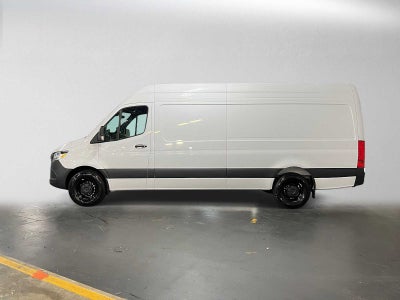 2026 Mercedes-Benz Sprinter 2500 High Roof I4 Diesel 170 RWD