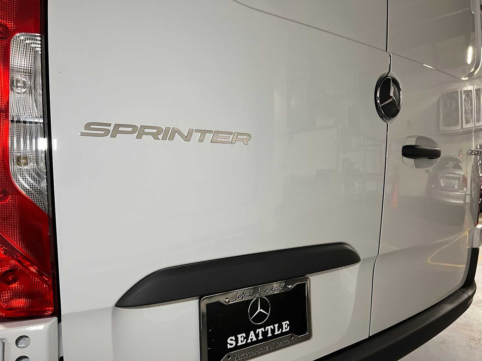 2025 Mercedes-Benz Sprinter Cargo Van 2500 High Roof I4 Diesel 170" RWD