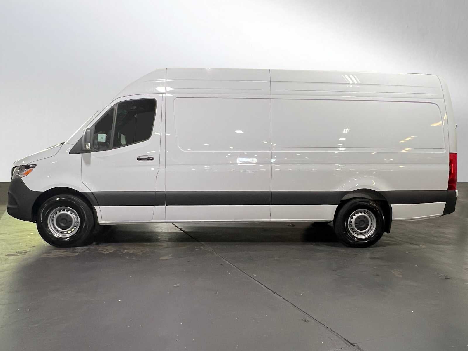 2025 Mercedes-Benz Sprinter Cargo Van 2500 High Roof I4 Diesel 170" RWD