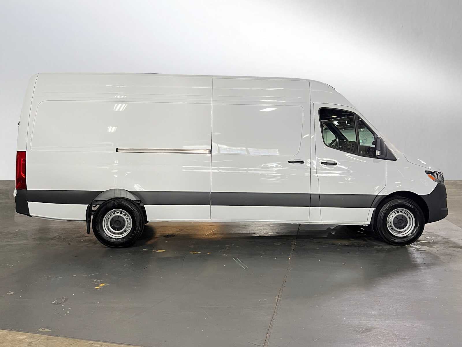 2025 Mercedes-Benz Sprinter Cargo Van 2500 High Roof I4 Diesel 170" RWD