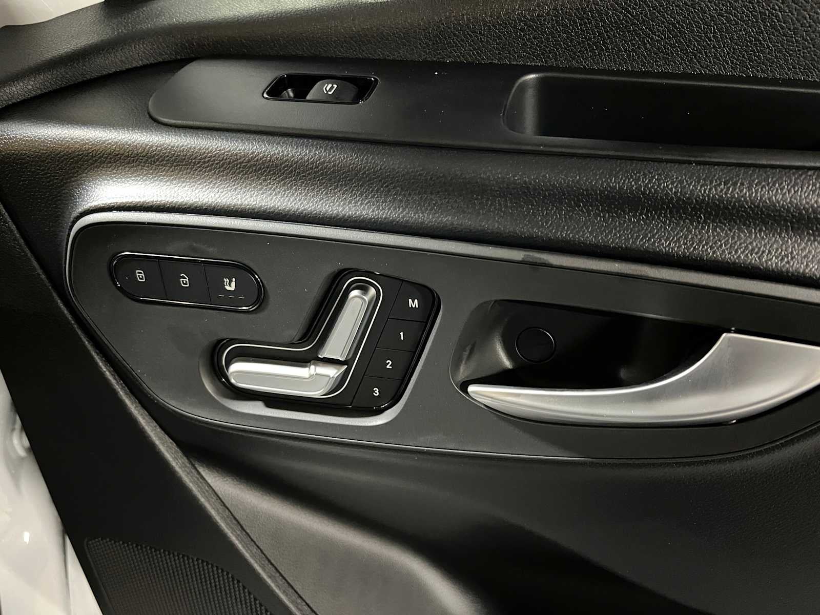 2026 Mercedes-Benz Sprinter 2500 High Roof I4 Diesel 170 RWD