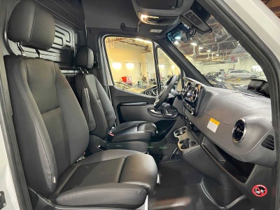 2026 Mercedes-Benz Sprinter 2500 High Roof I4 Diesel 170 RWD