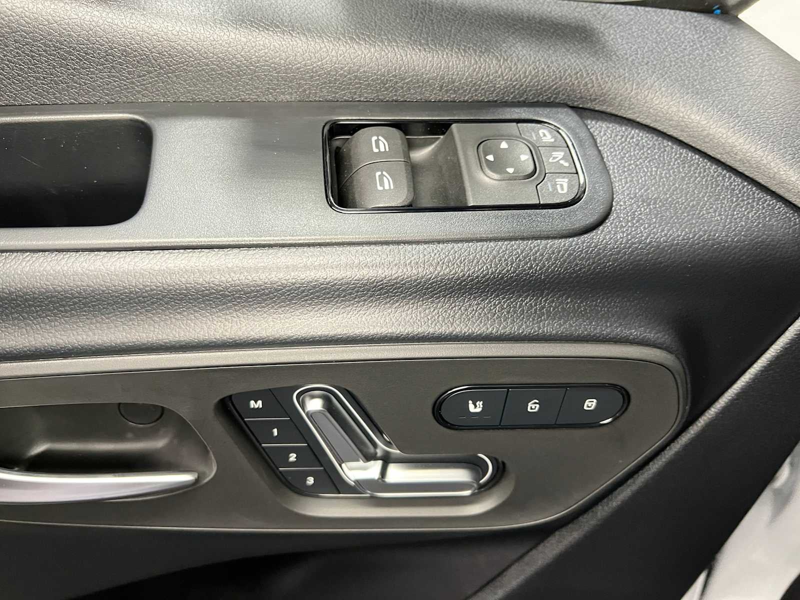 2026 Mercedes-Benz Sprinter 2500 High Roof I4 Diesel 170 RWD