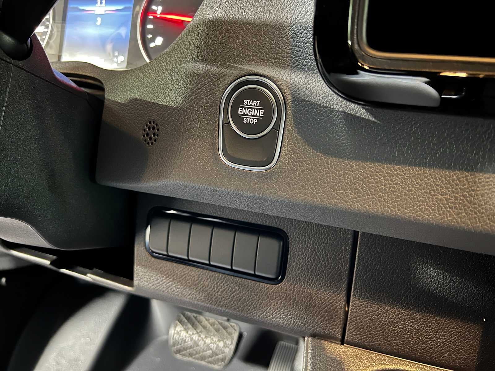 2026 Mercedes-Benz Sprinter 2500 High Roof I4 Diesel 170 RWD