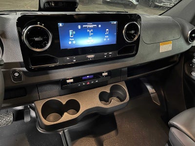 2026 Mercedes-Benz Sprinter 2500 High Roof I4 Diesel 170 RWD