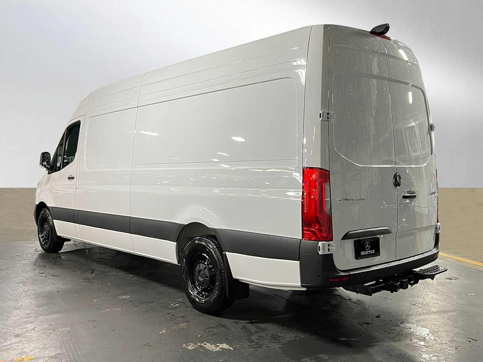 2026 Mercedes-Benz Sprinter 2500 High Roof I4 Diesel 170 RWD