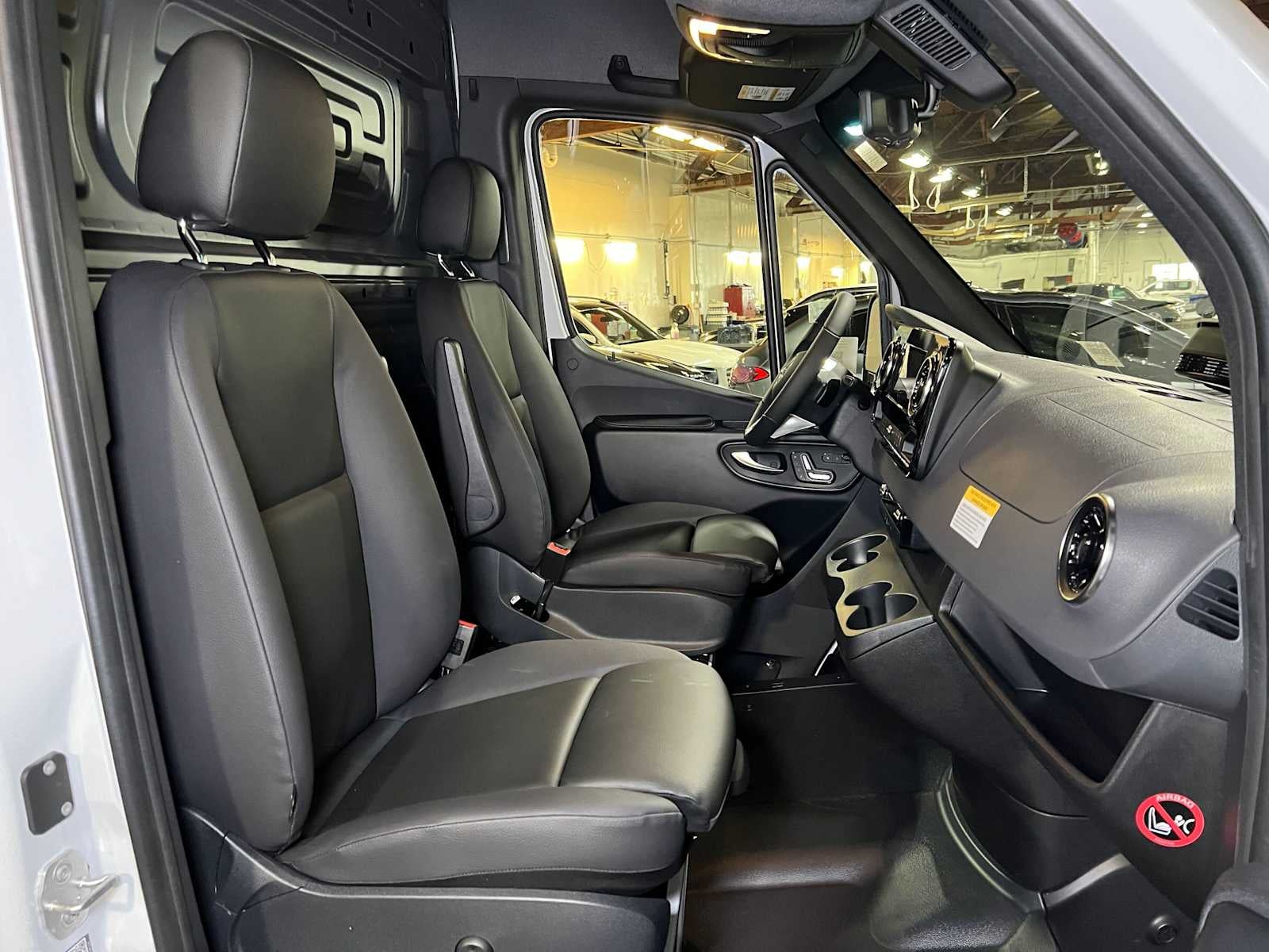 2026 Mercedes-Benz Sprinter Cargo 2500 High Roof I4 Diesel 170 RWD
