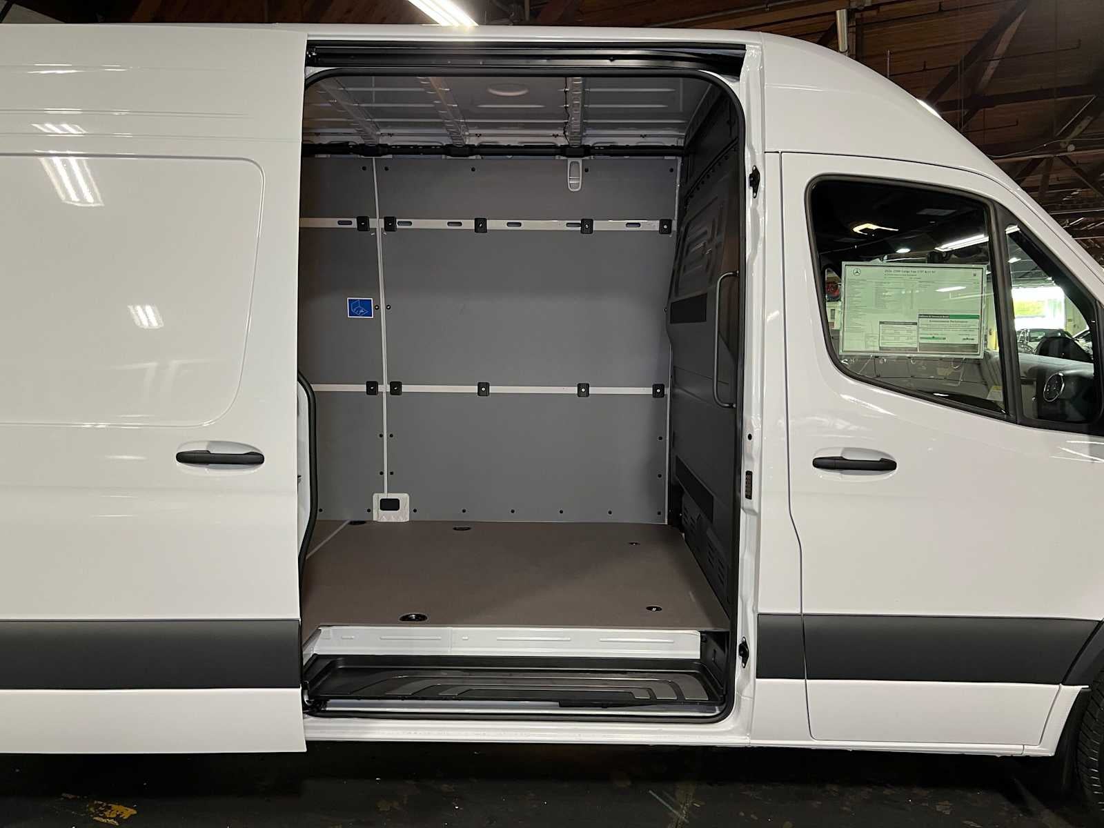 2026 Mercedes-Benz Sprinter Cargo 2500 High Roof I4 Diesel 170 RWD