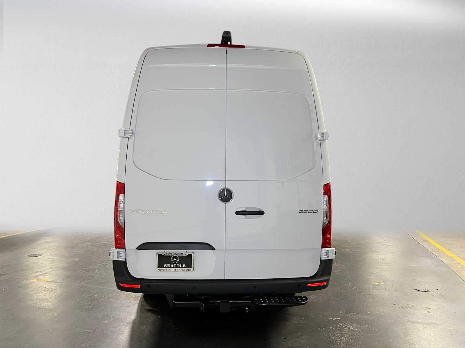 2026 Mercedes-Benz Sprinter Cargo 2500 High Roof I4 Diesel 170 RWD