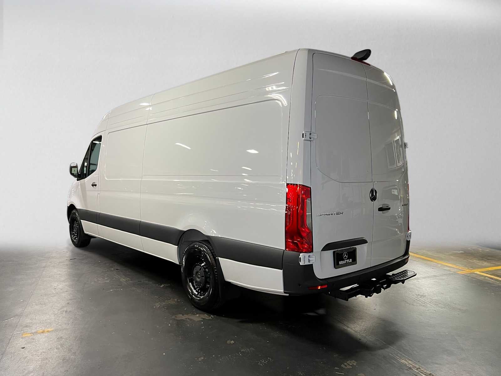2026 Mercedes-Benz Sprinter Cargo 2500 High Roof I4 Diesel 170 RWD