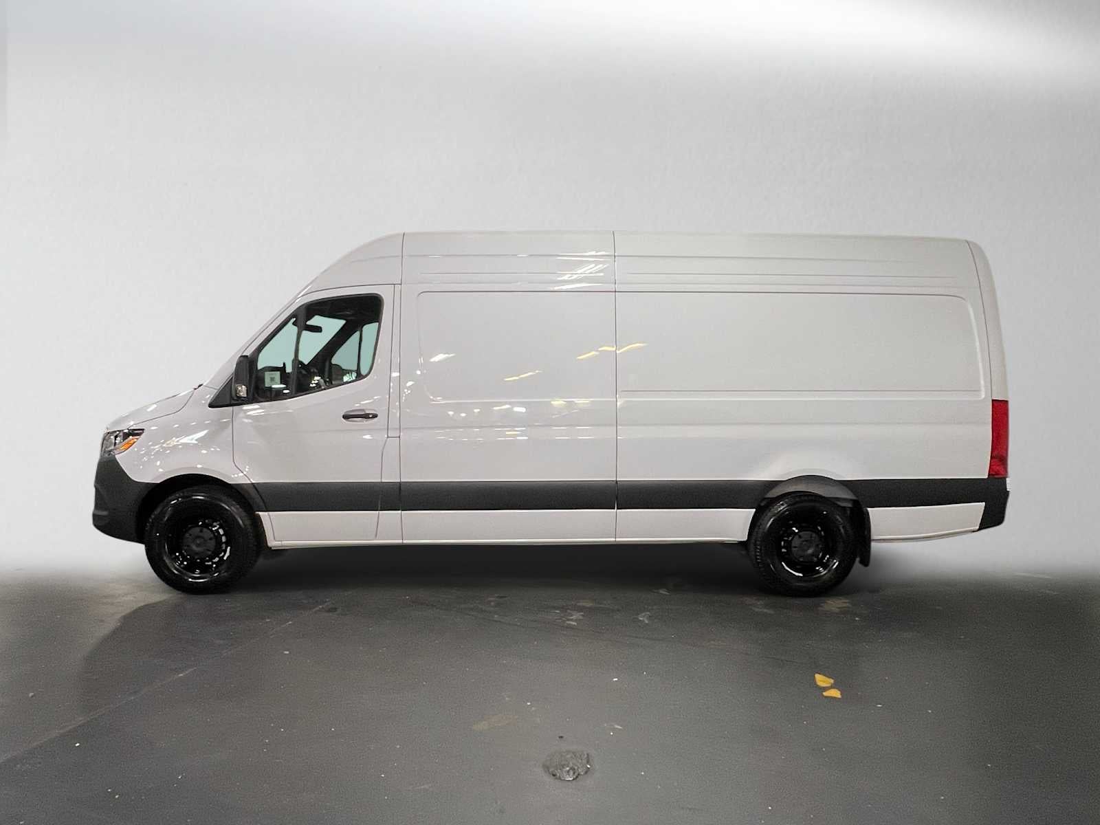 2026 Mercedes-Benz Sprinter Cargo 2500 High Roof I4 Diesel 170 RWD