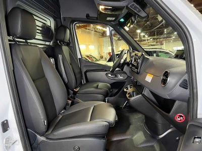 2026 Mercedes-Benz Sprinter Cargo 2500 High Roof I4 Diesel 170 RWD