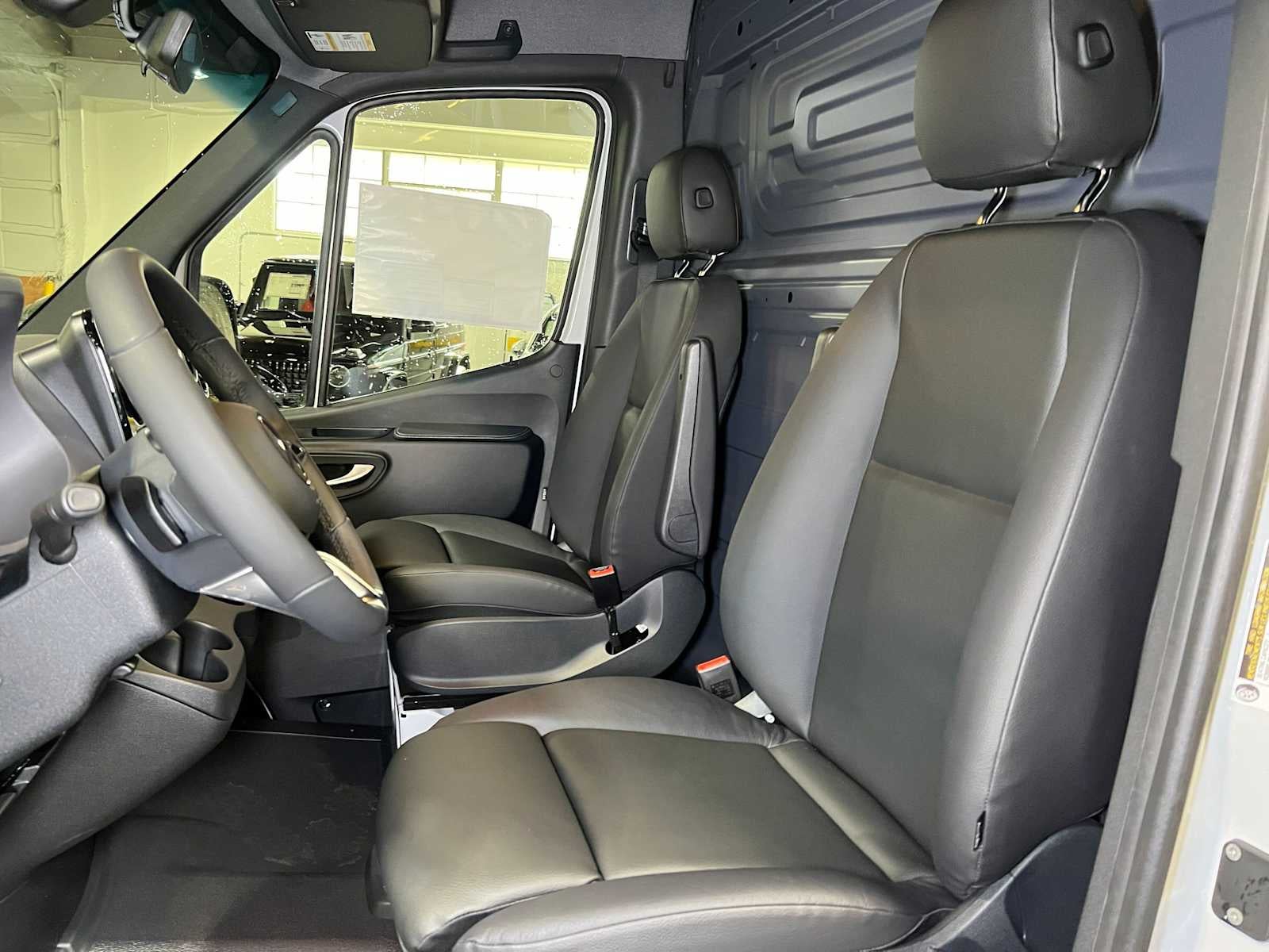 2026 Mercedes-Benz Sprinter Cargo 2500 High Roof I4 Diesel 170 RWD