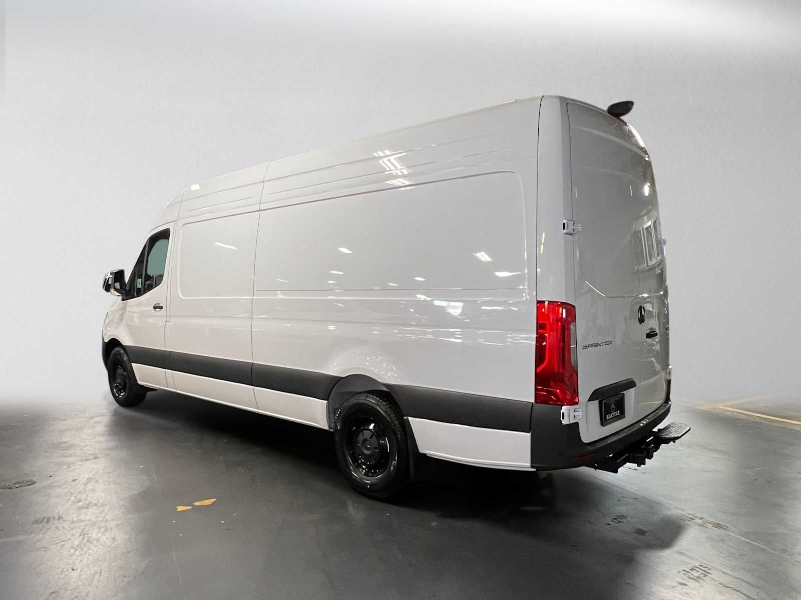 2026 Mercedes-Benz Sprinter Cargo 2500 High Roof I4 Diesel 170 RWD