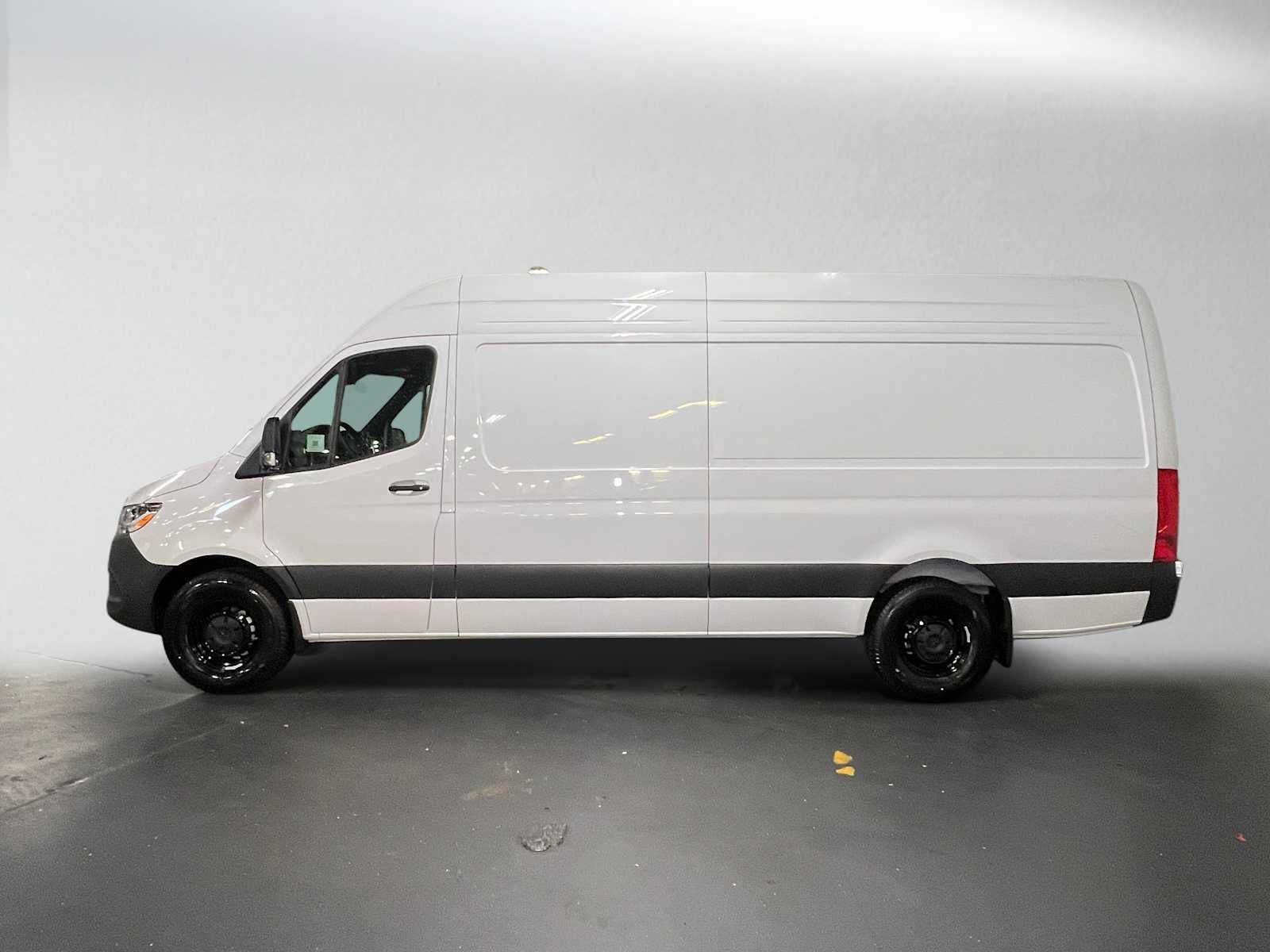 2026 Mercedes-Benz Sprinter Cargo 2500 High Roof I4 Diesel 170 RWD