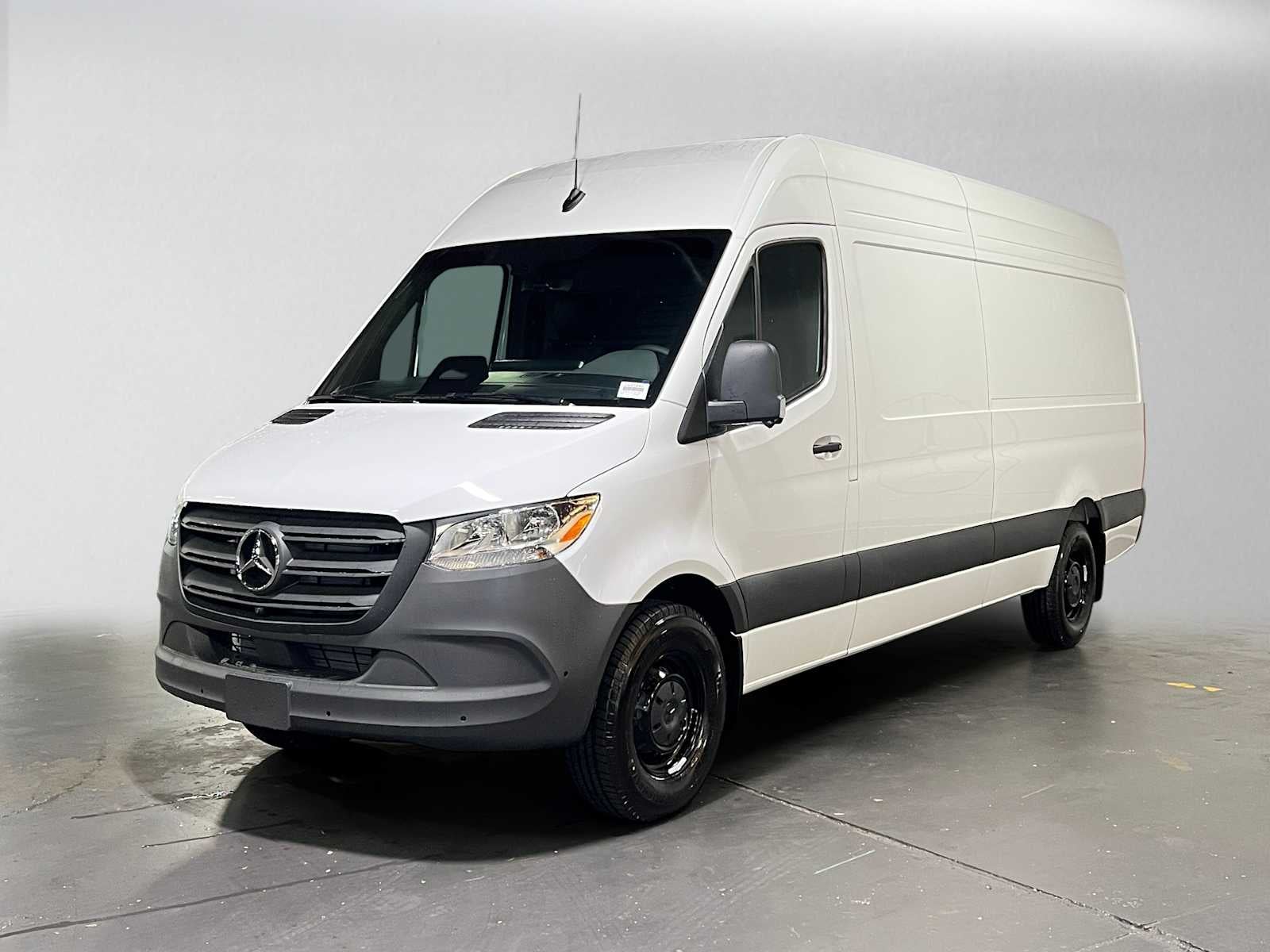 2026 Mercedes-Benz Sprinter Cargo 2500 High Roof I4 Diesel 170 RWD
