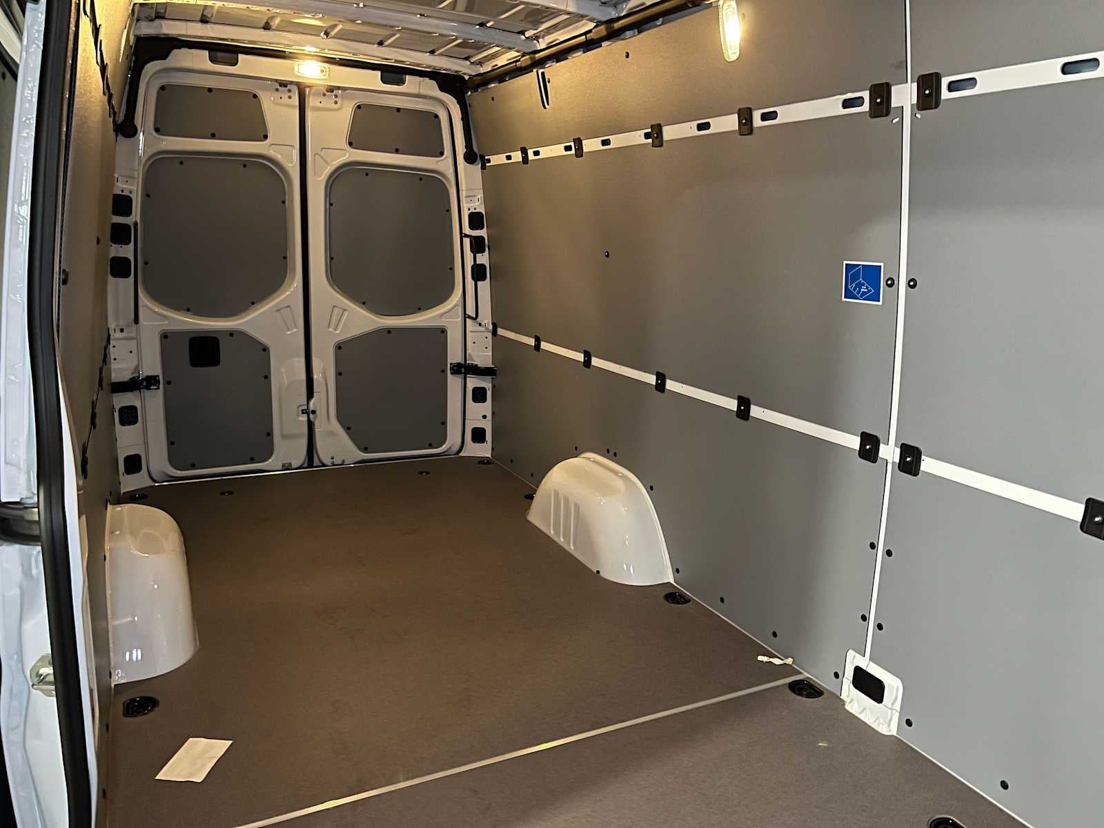 2026 Mercedes-Benz Sprinter Cargo 2500 High Roof I4 Diesel 170 RWD