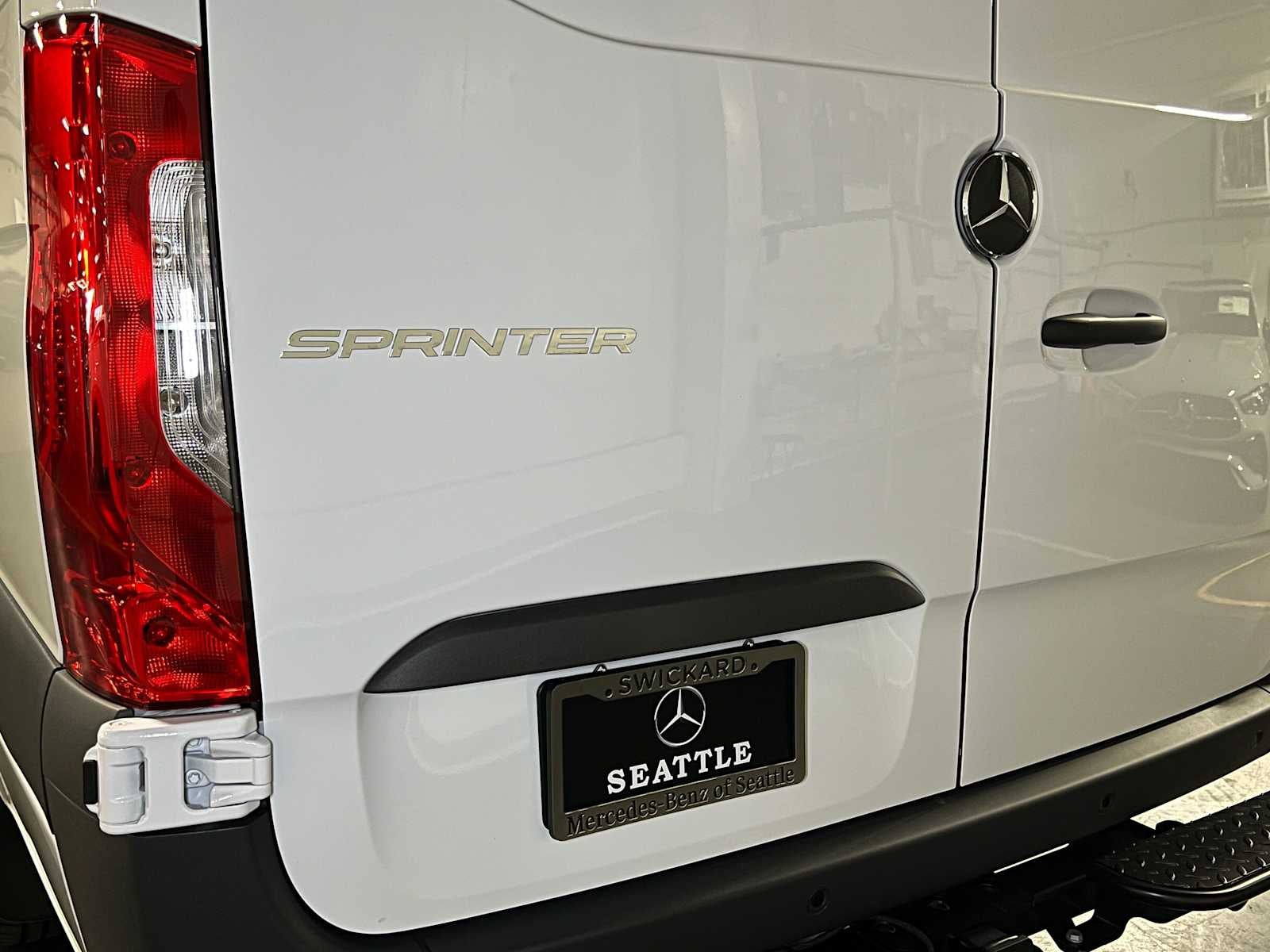 2026 Mercedes-Benz Sprinter Cargo 2500 High Roof I4 Diesel 170 RWD