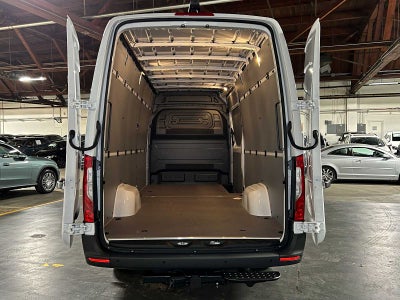 2026 Mercedes-Benz Sprinter Cargo 2500 High Roof I4 Diesel 170 RWD