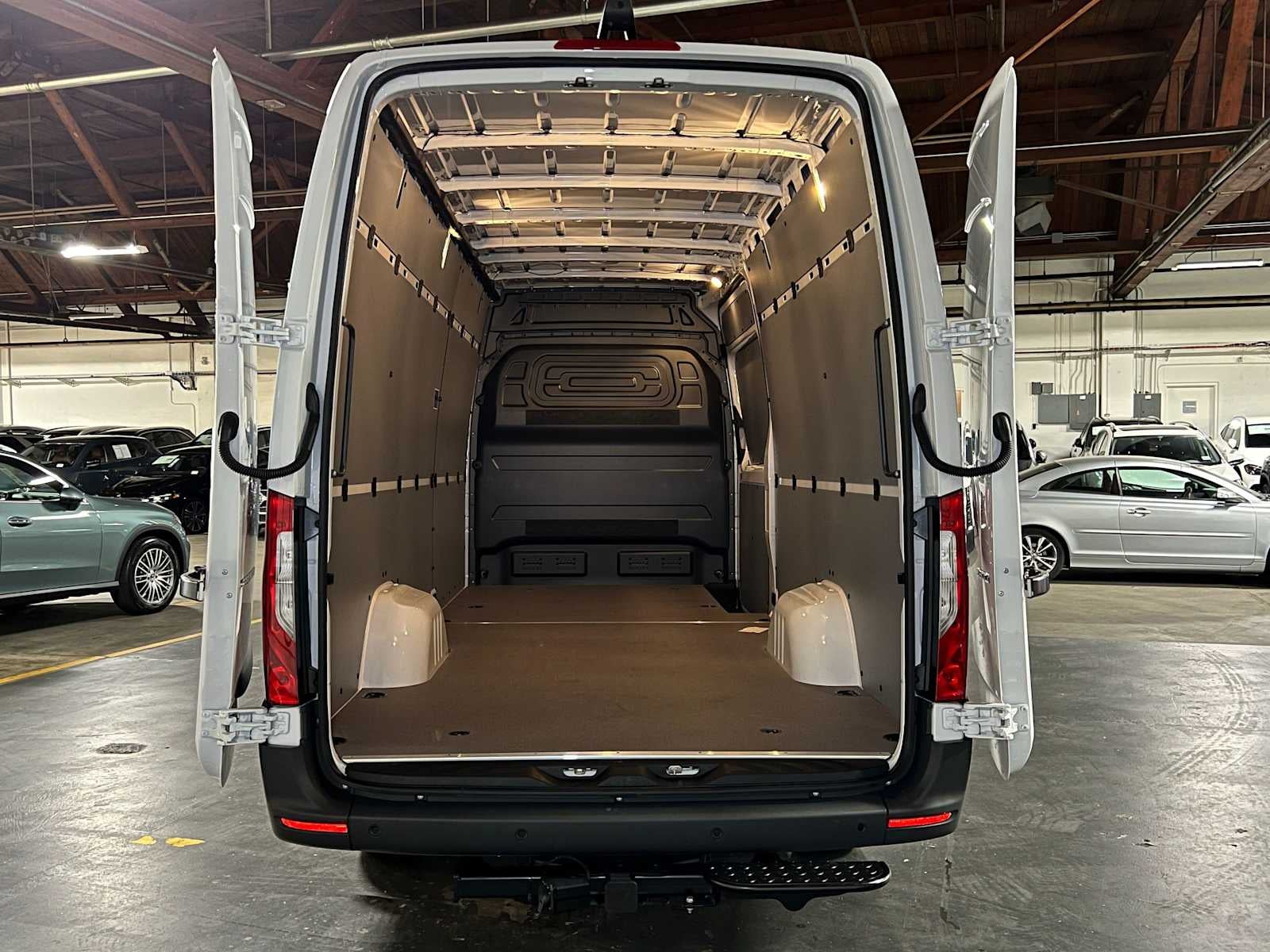2026 Mercedes-Benz Sprinter Cargo 2500 High Roof I4 Diesel 170 RWD