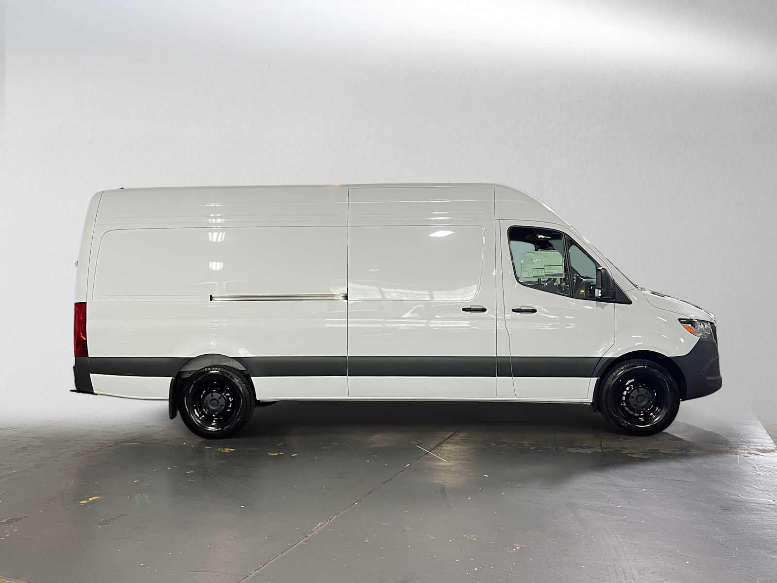2026 Mercedes-Benz Sprinter Cargo 2500 High Roof I4 Diesel 170 RWD