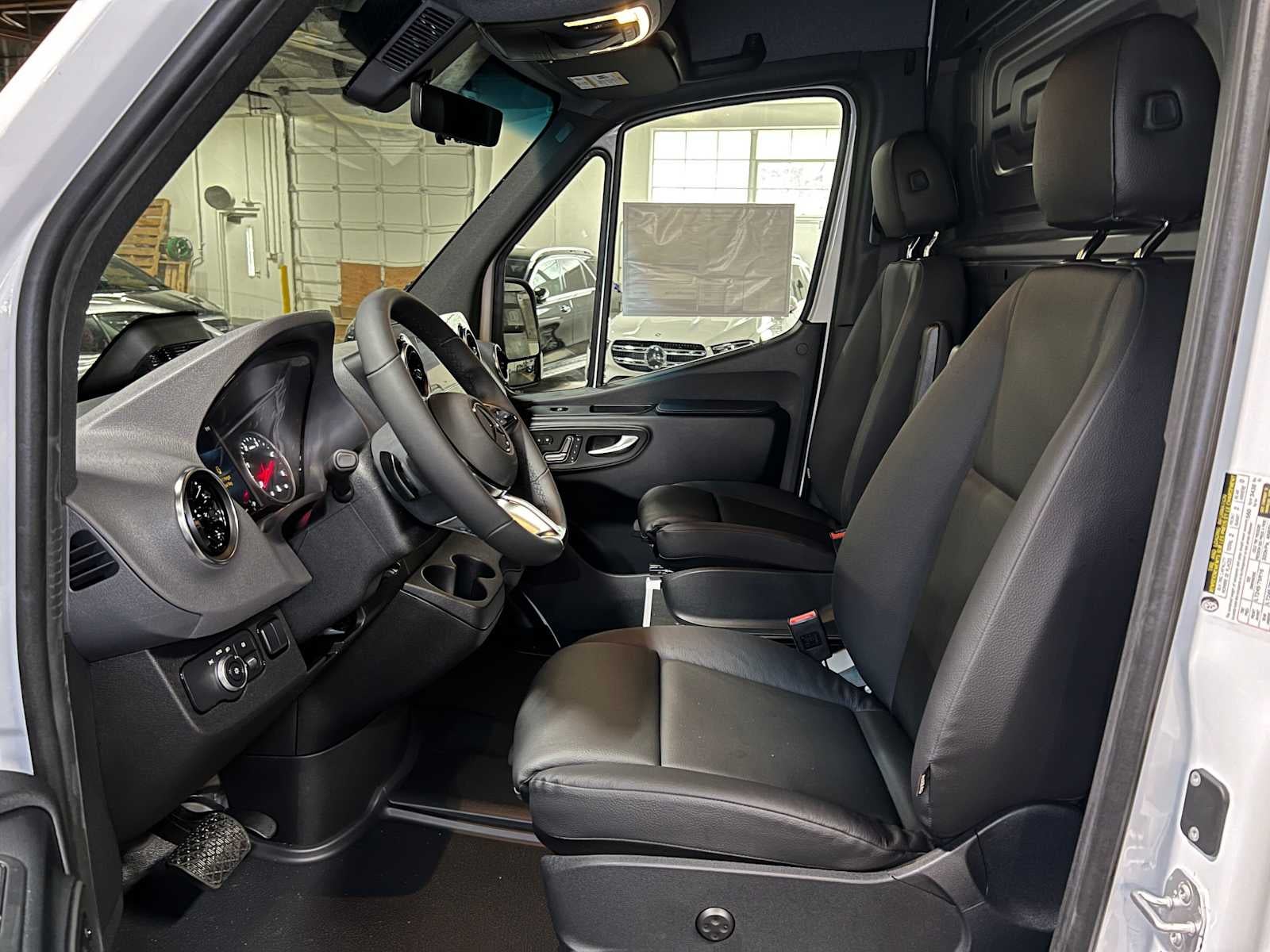 2026 Mercedes-Benz Sprinter Cargo 2500 High Roof I4 Diesel 170 RWD