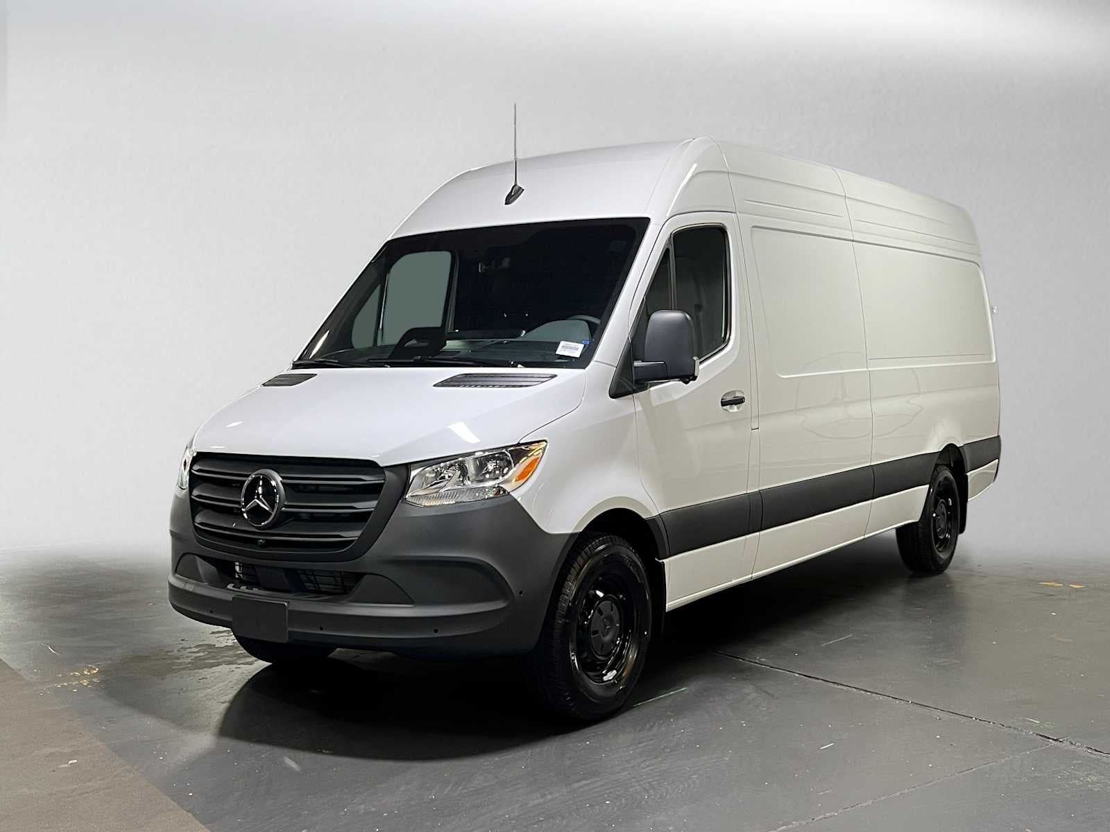 2026 Mercedes-Benz Sprinter Cargo 2500 High Roof I4 Diesel 170 RWD