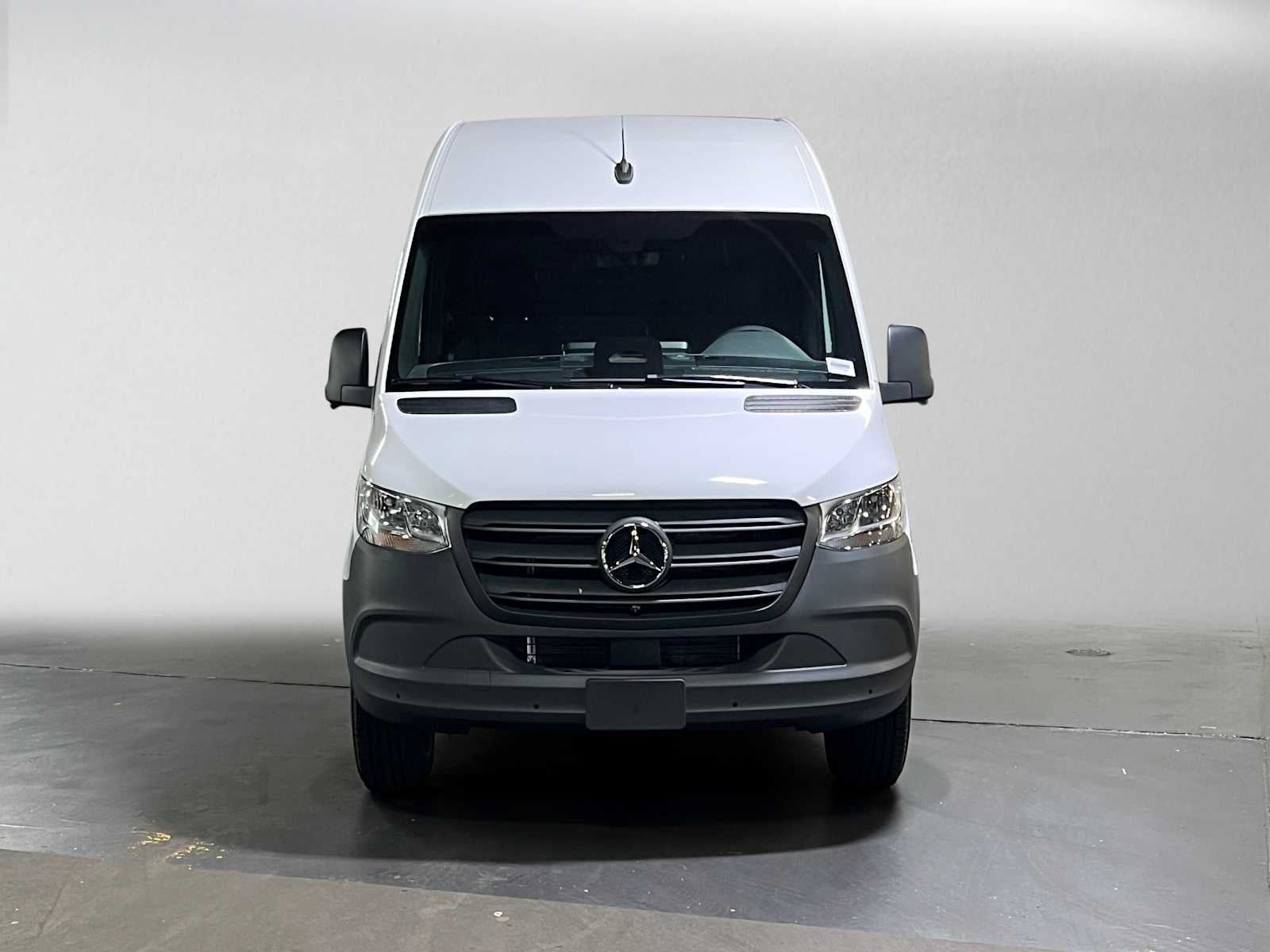 2026 Mercedes-Benz Sprinter Cargo 2500 High Roof I4 Diesel 170 RWD