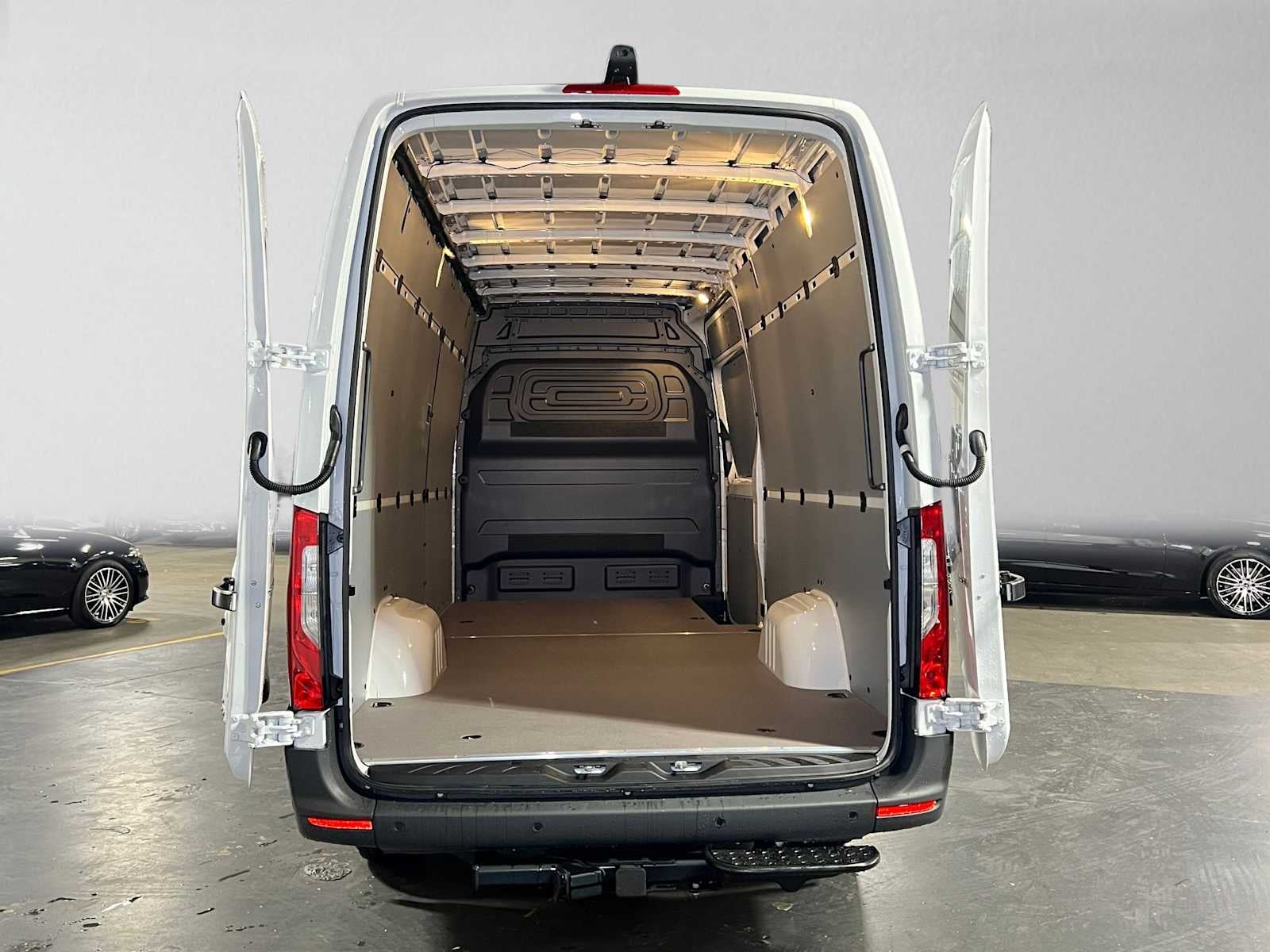 2027 Mercedes-Benz Sprinter Cargo 2500 High Roof I4 Diesel 170 RWD