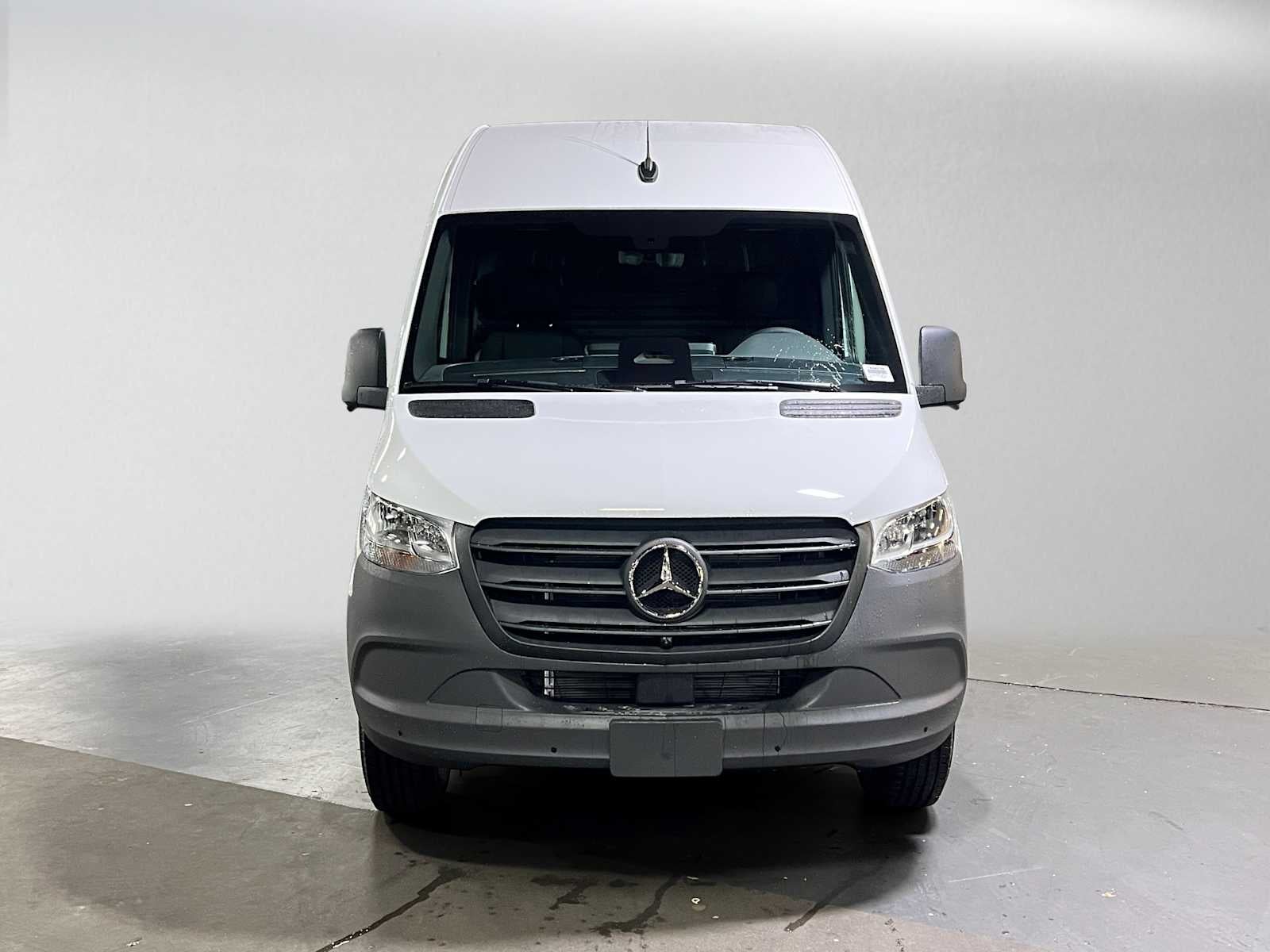 2027 Mercedes-Benz Sprinter Cargo 2500 High Roof I4 Diesel 170 RWD