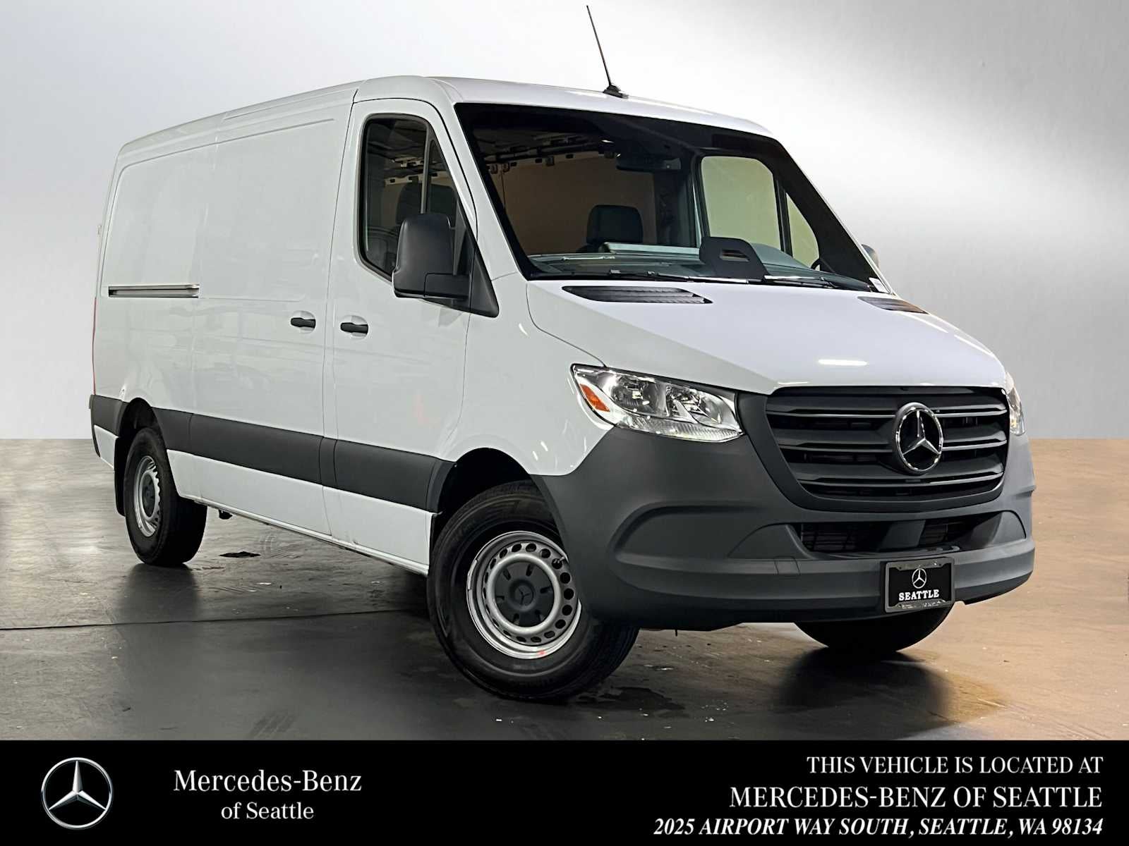 2025 Mercedes-Benz Sprinter Cargo Van 2500 Standard Roof I4 Diesel HO 144" RWD