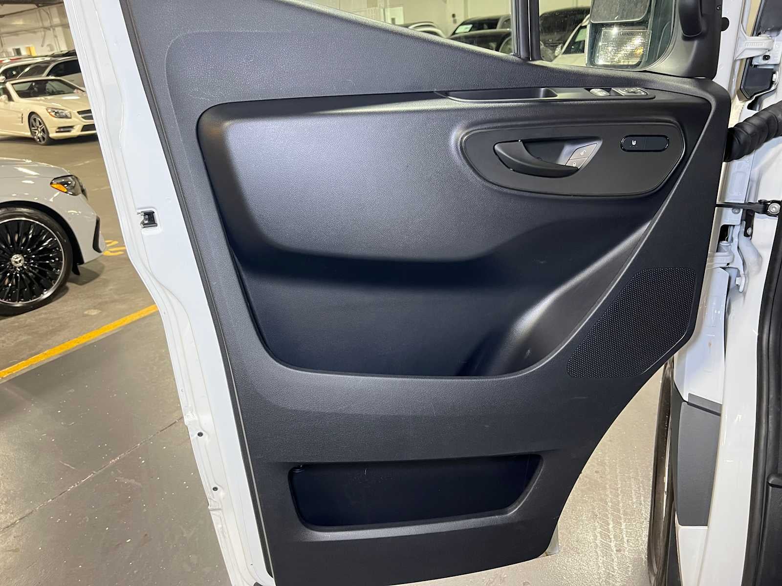 2025 Mercedes-Benz Sprinter Cargo Van 2500 Standard Roof I4 Diesel HO 144" RWD