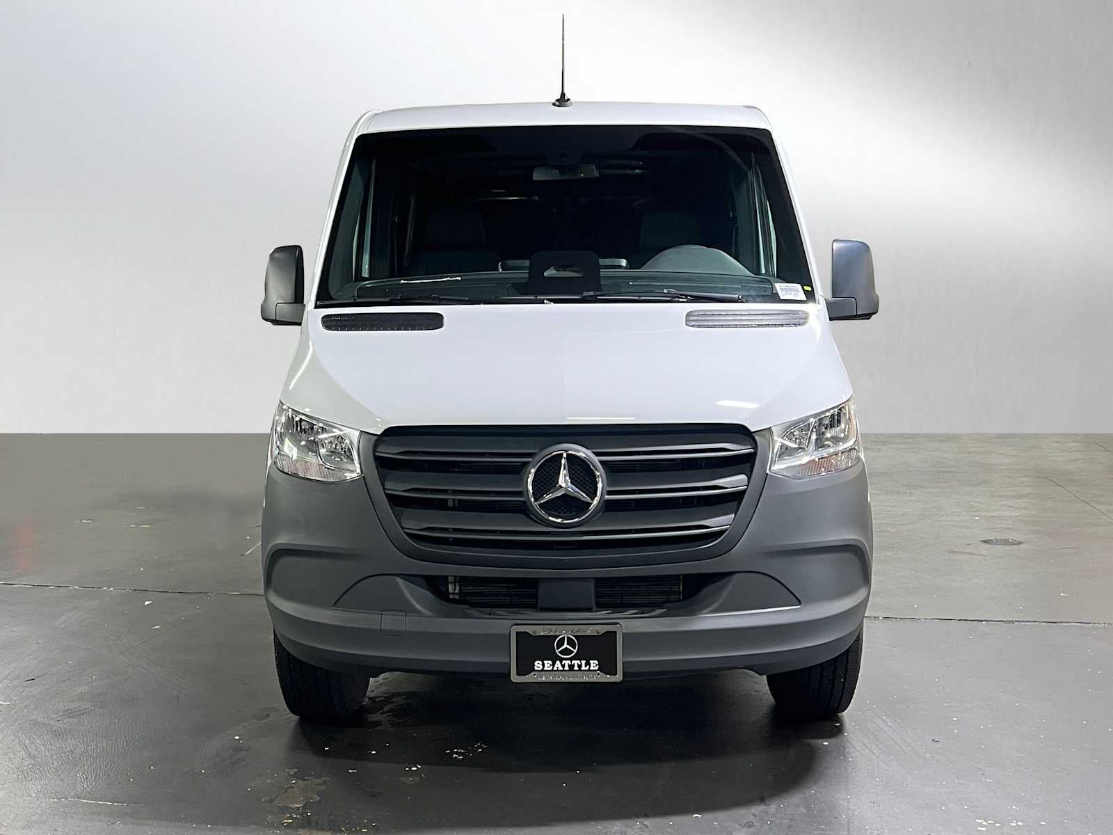 2025 Mercedes-Benz Sprinter Cargo Van 2500 Standard Roof I4 Diesel HO 144" RWD