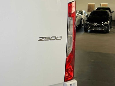 2025 Mercedes-Benz Sprinter Cargo Van 2500 Standard Roof I4 Diesel HO 144" RWD