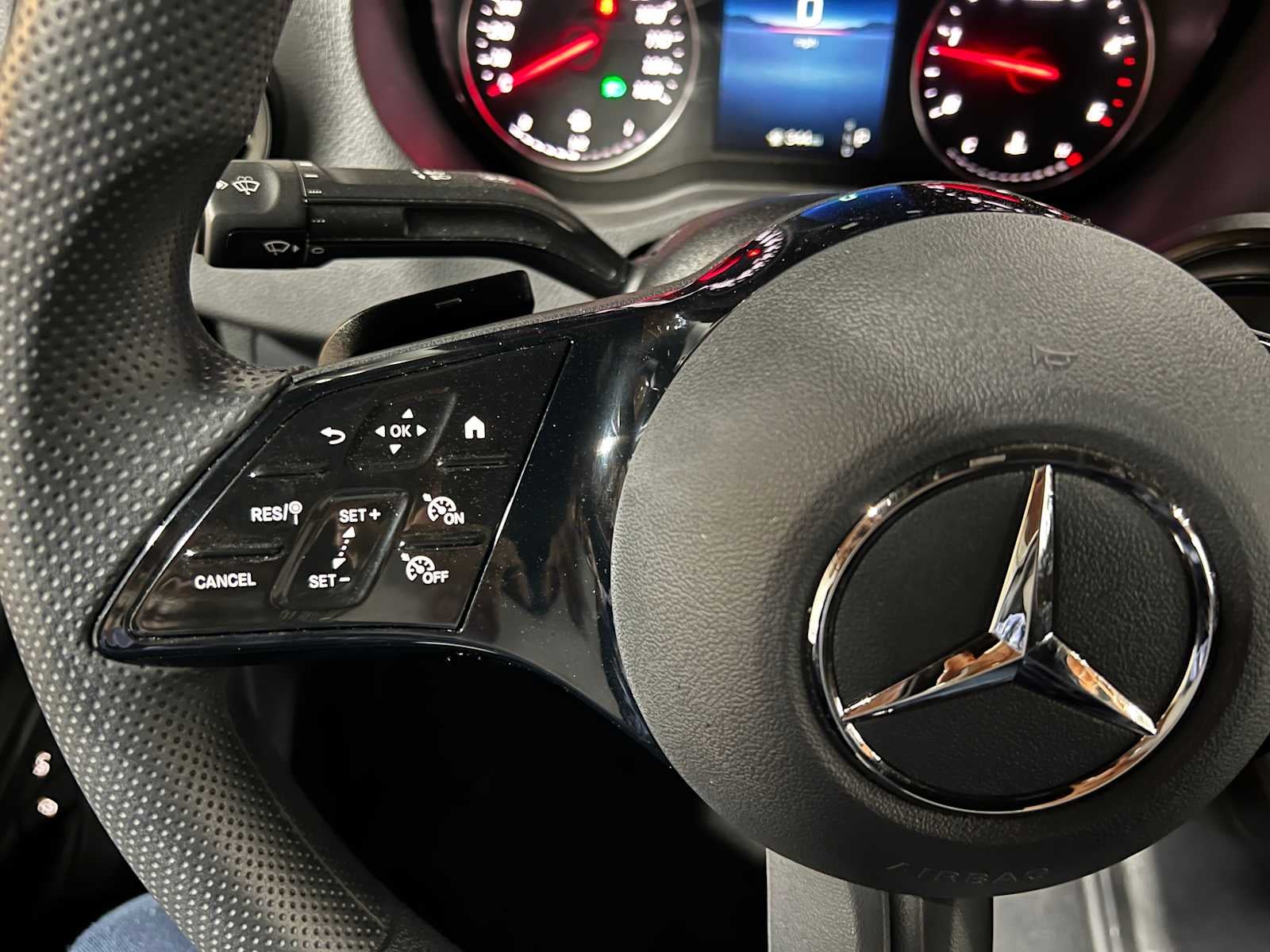 2025 Mercedes-Benz Sprinter Cargo Van 2500 Standard Roof I4 Diesel HO 144" RWD