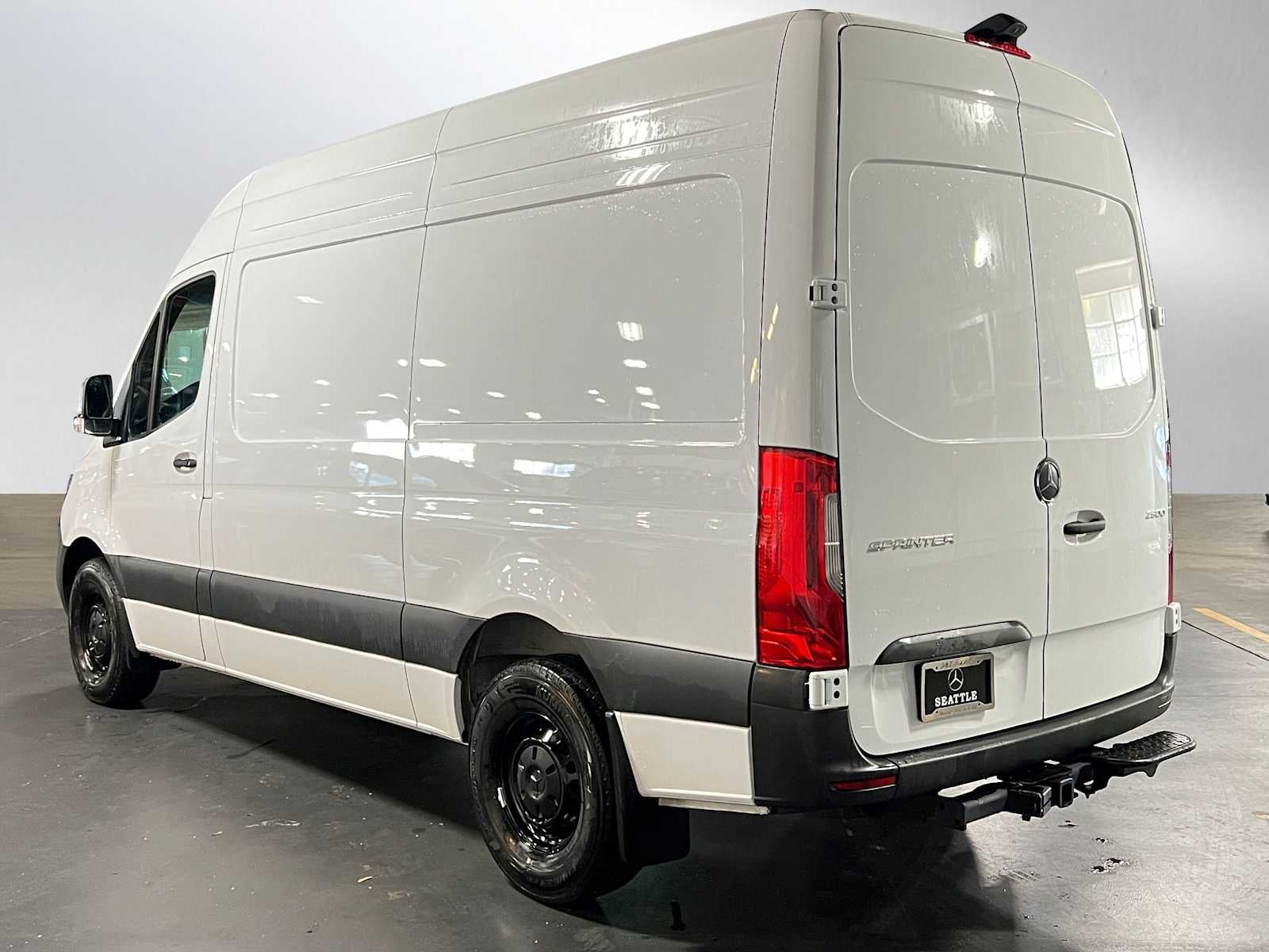 2025 Mercedes-Benz Sprinter Cargo Van 2500 Standard Roof I4 Diesel HO 144" RWD